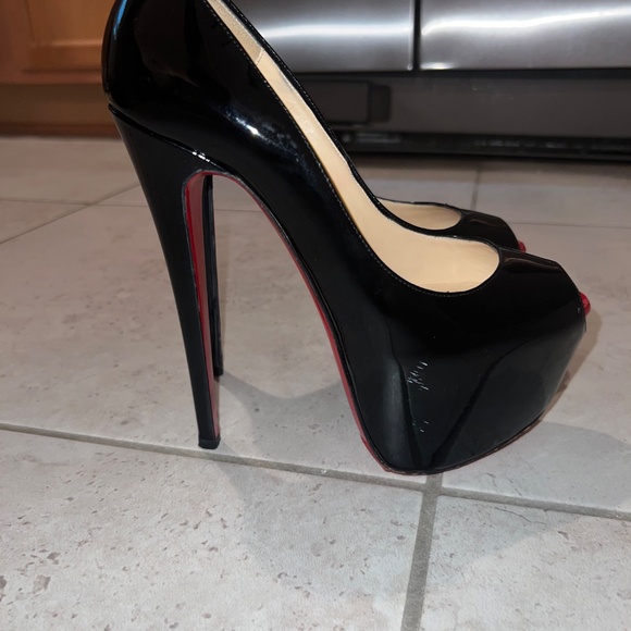 Christian Louboutin Size 38 Platform Peep Toes - Picture 2 of 5